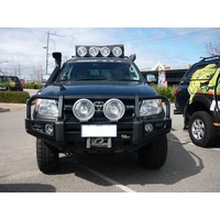 Deluxe Commercial Bull Bar to suit Toyota Hilux Vigo 3/2005 to 9/2011